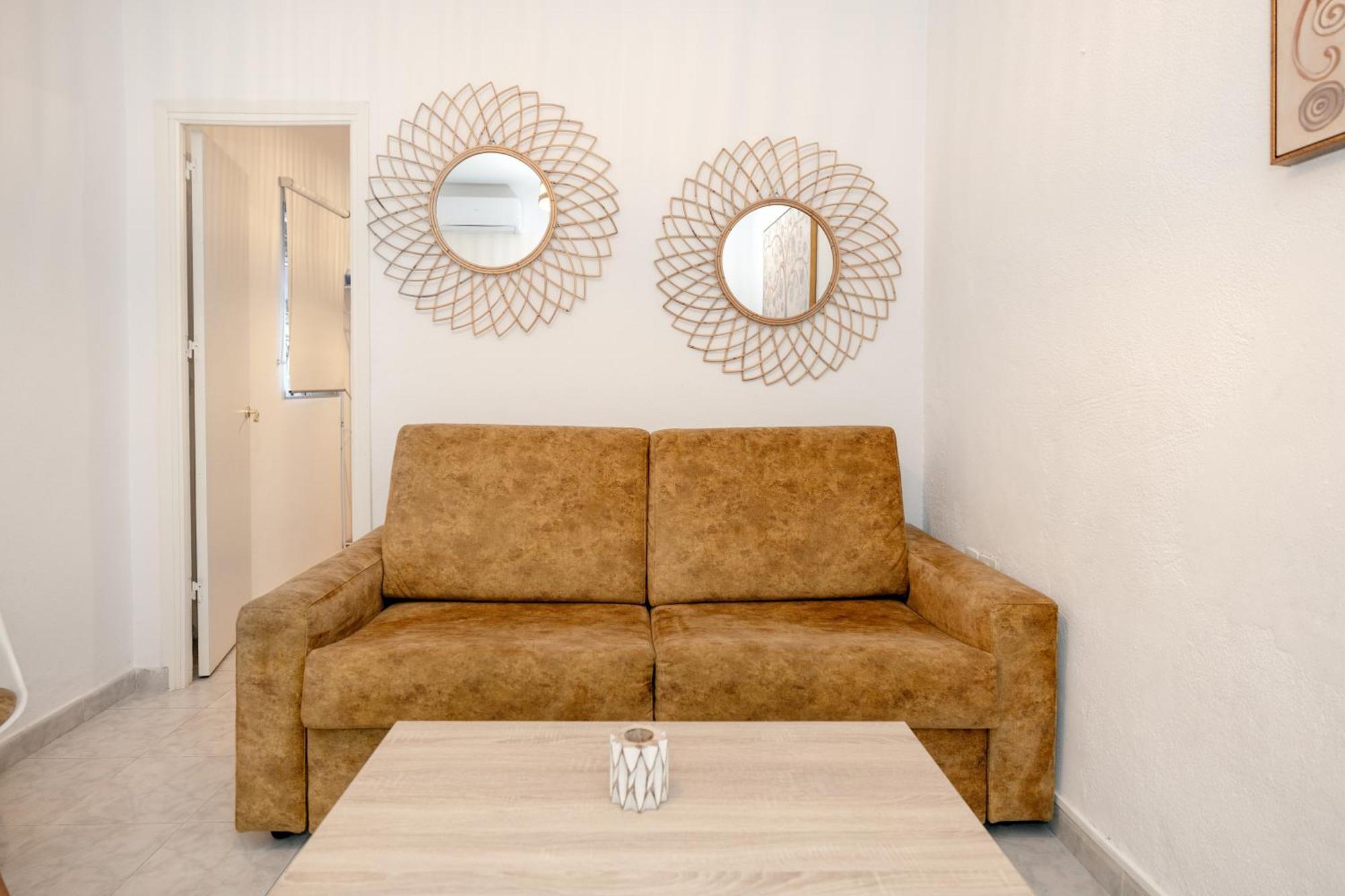 Apartamentos Trianasol Seville Exterior photo