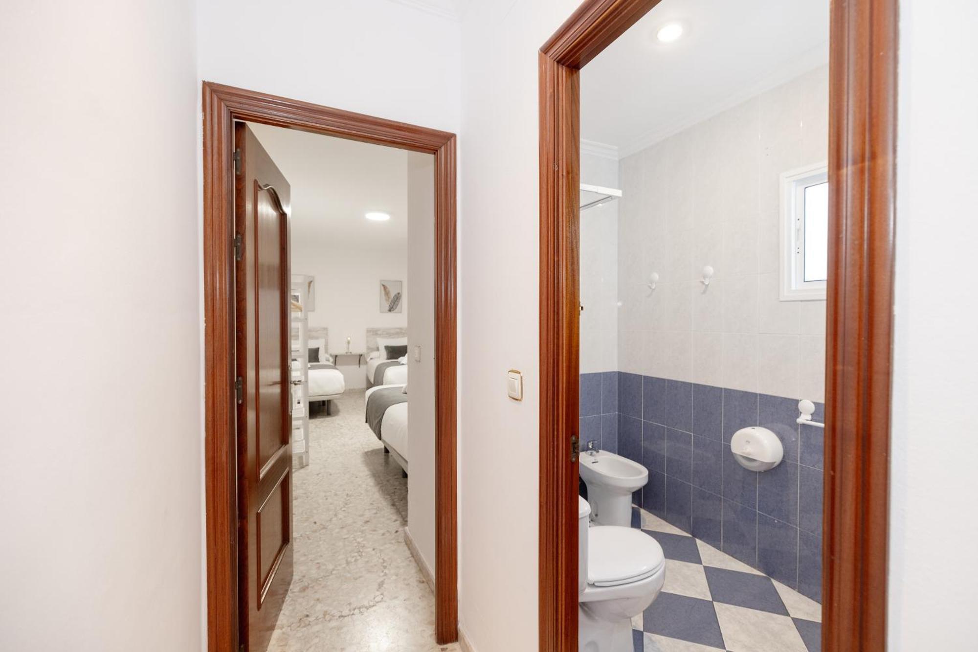 Apartamentos Trianasol Seville Exterior photo