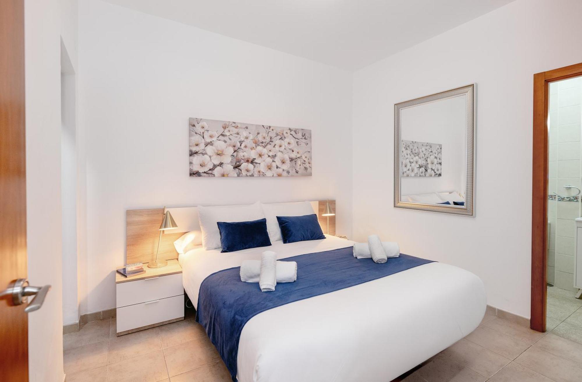 Apartamentos Trianasol Seville Exterior photo