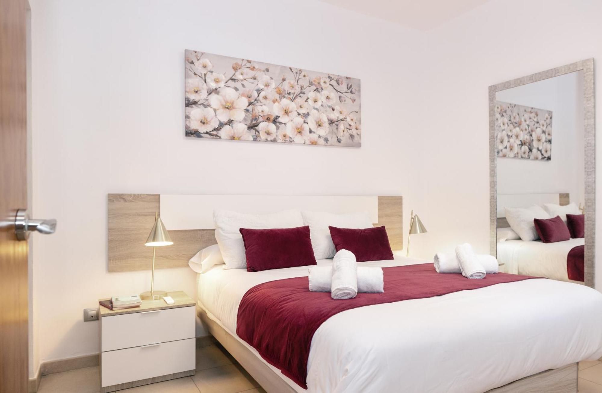 Apartamentos Trianasol Seville Exterior photo